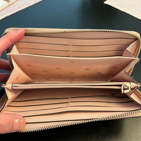 Kate Spade Wallet - Picture 5 of 5